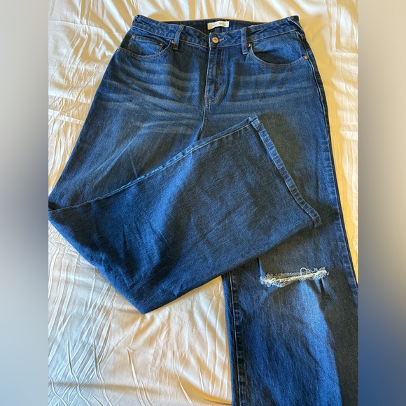 Cleon Wolf, medium wash, ripped knees jeans, perfect condition fit perfectly - Picture 4 of 4